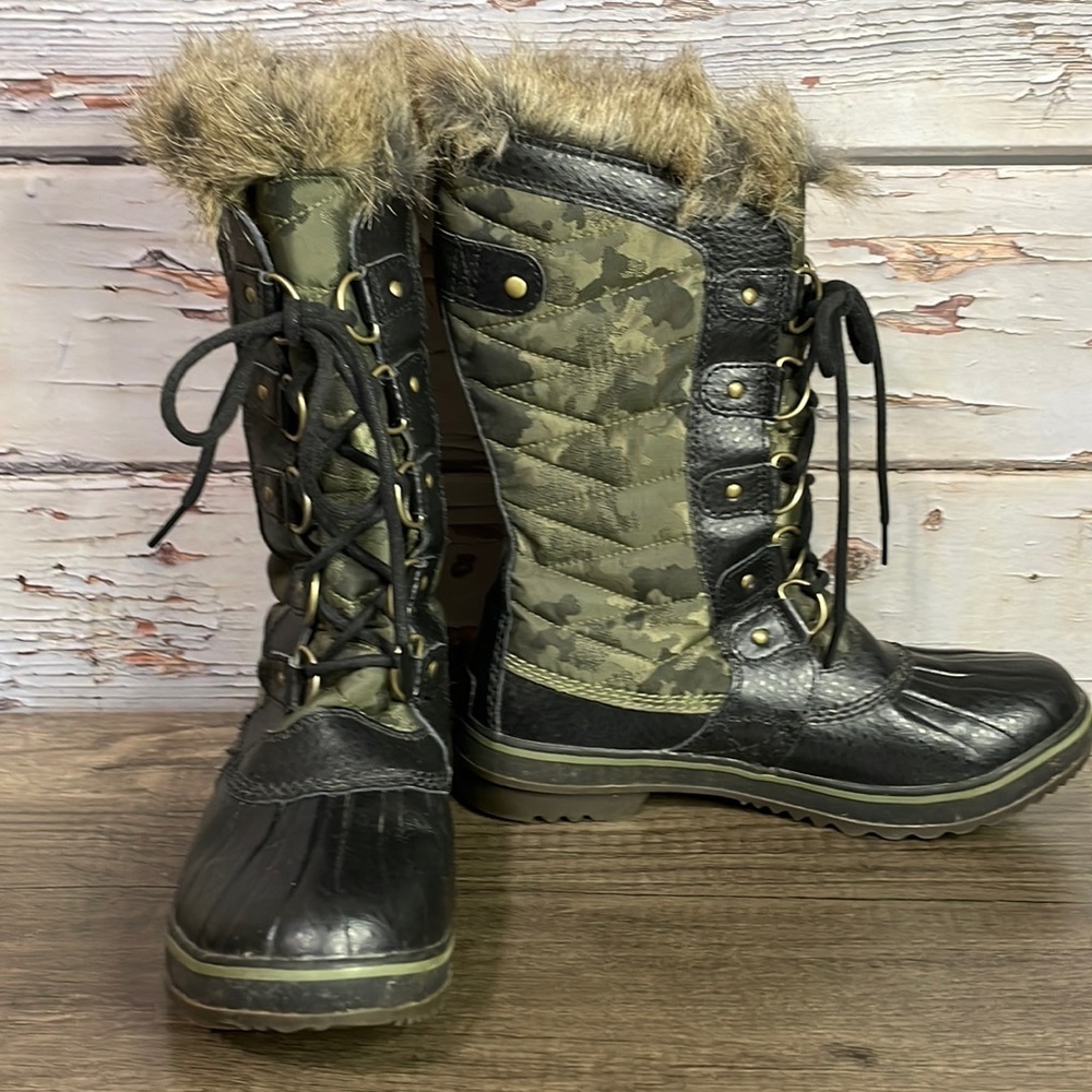 Sorel tofino boot size 8.​​​